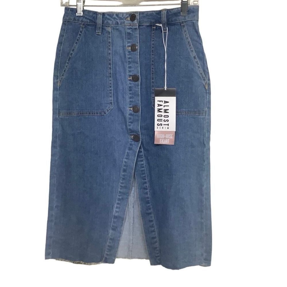 New Almost Famous Denim Skirt size 5
